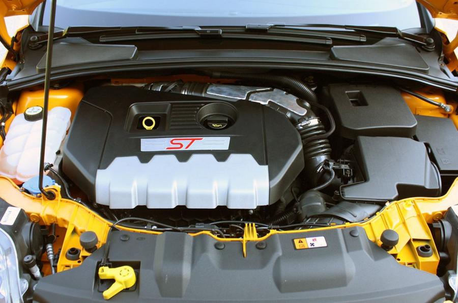  Ford Focus ST 2013 года  (фото 80 из 92)